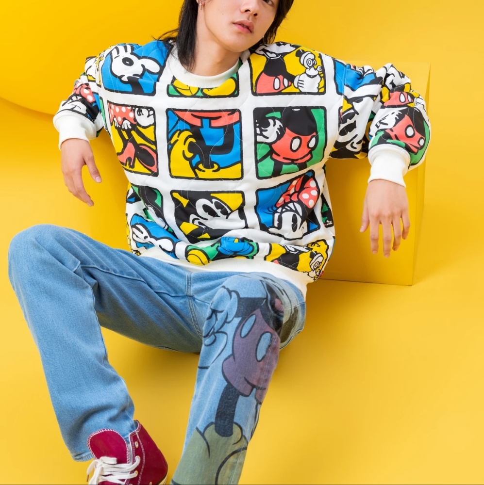 LEVI'S® X DISNEY MICKEY & FRIENDS Reversible crew neck sweatshirt - Picture 2 of 5